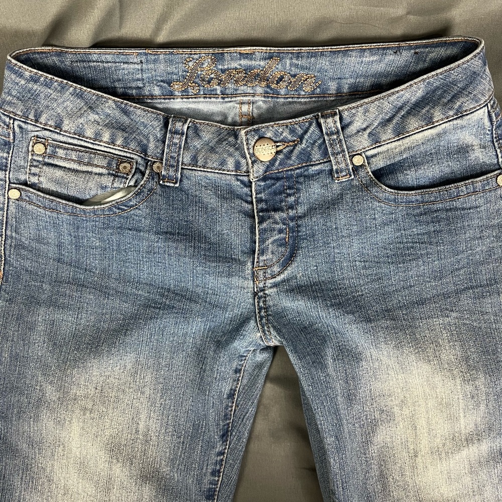 Bongo London Straight Cut | Size 7